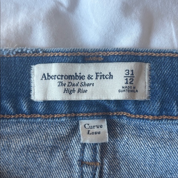 Abercrombie High Rise Dad Curve Love Shorts, 31 - Picture 3 of 7